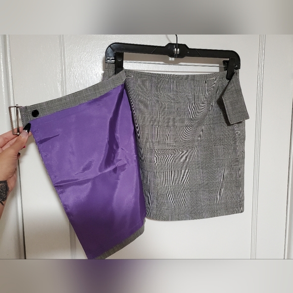 *vintage* Y2K Express gray/purple plaid wrap skirt with buckle size 3/4 - Picture 2 of 11